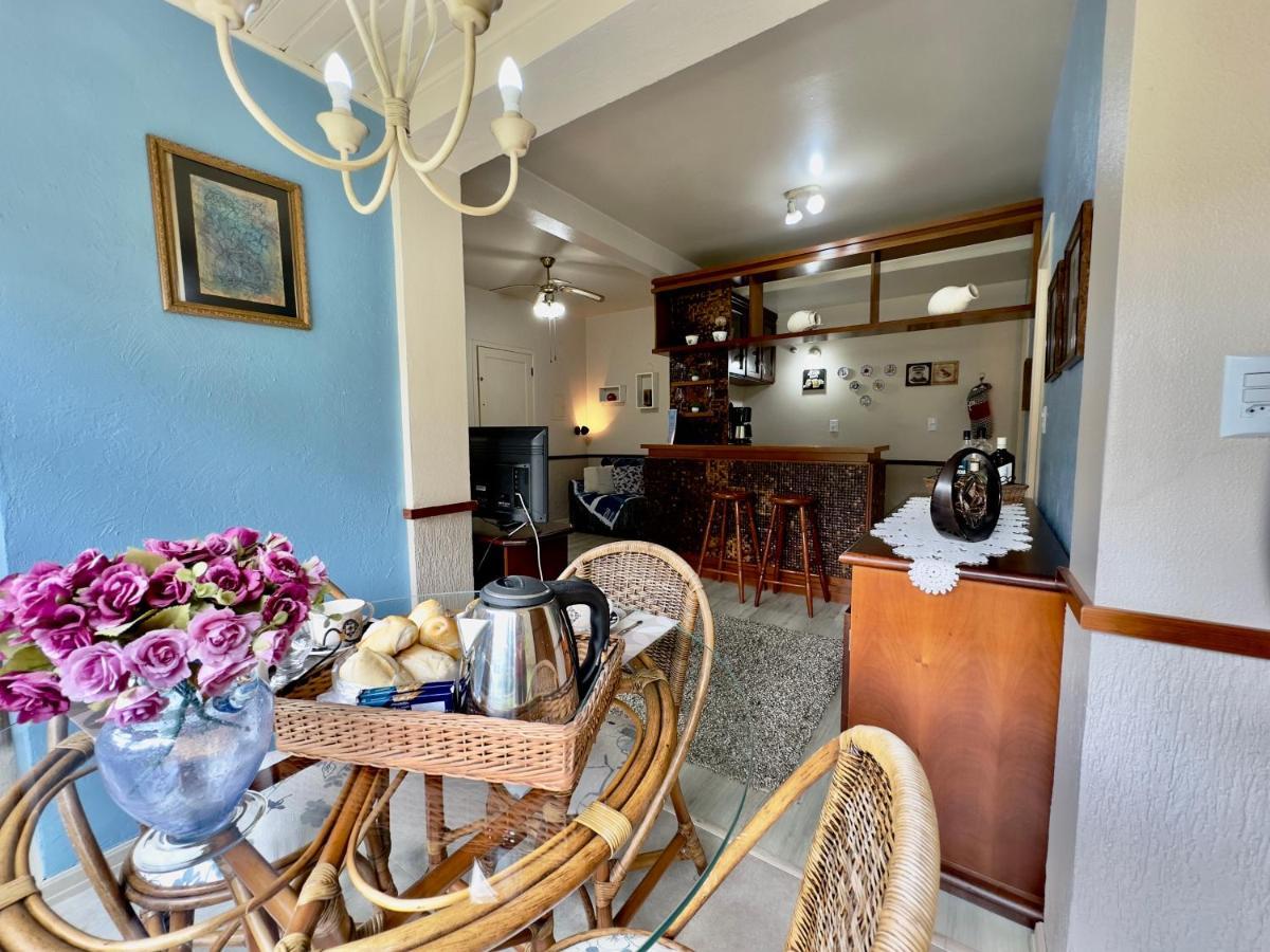 Apartamento C/lareira Condominio, Prox Negro